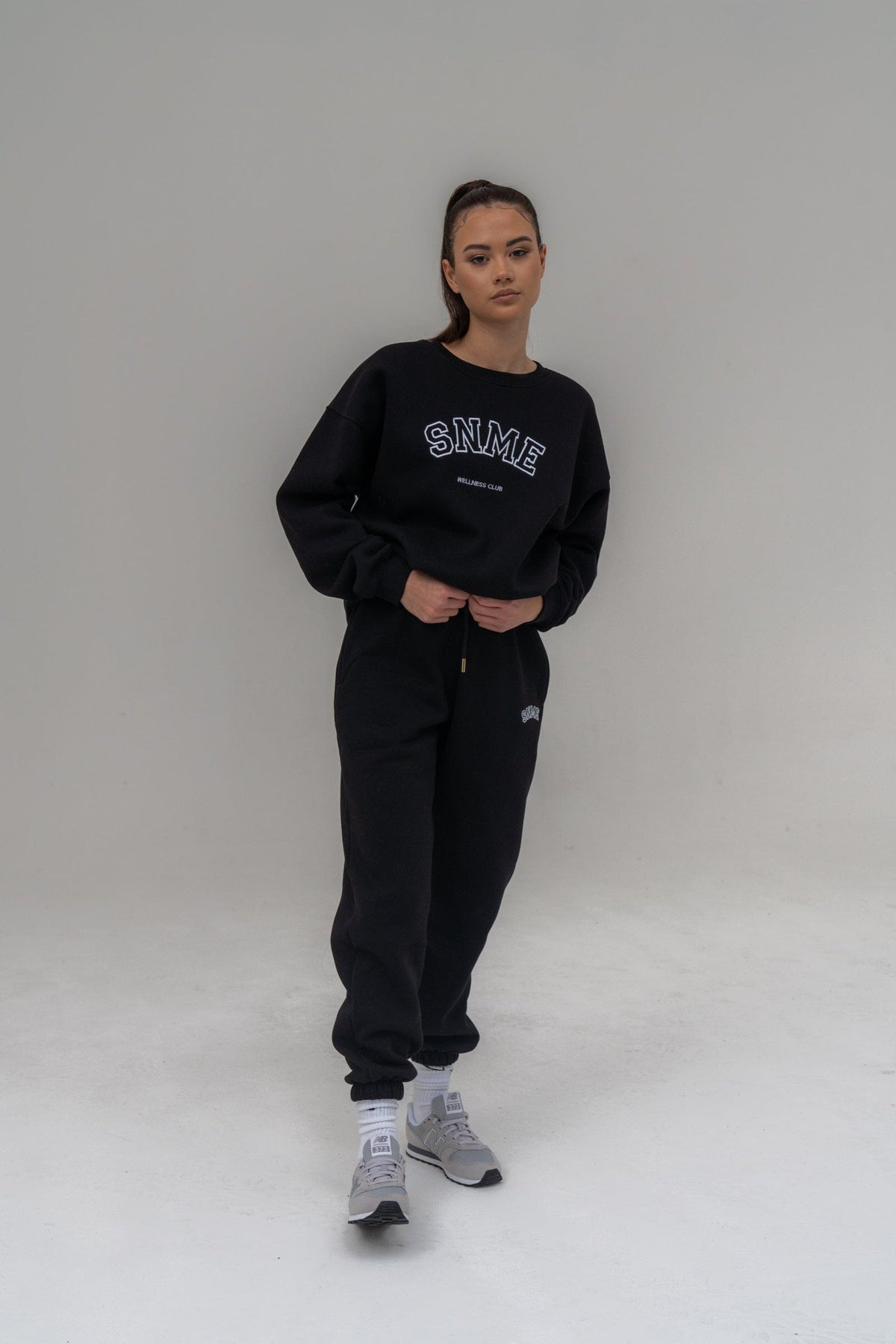 SIANMARIE  Retro Crew Neck Sweat Oversized  - Black