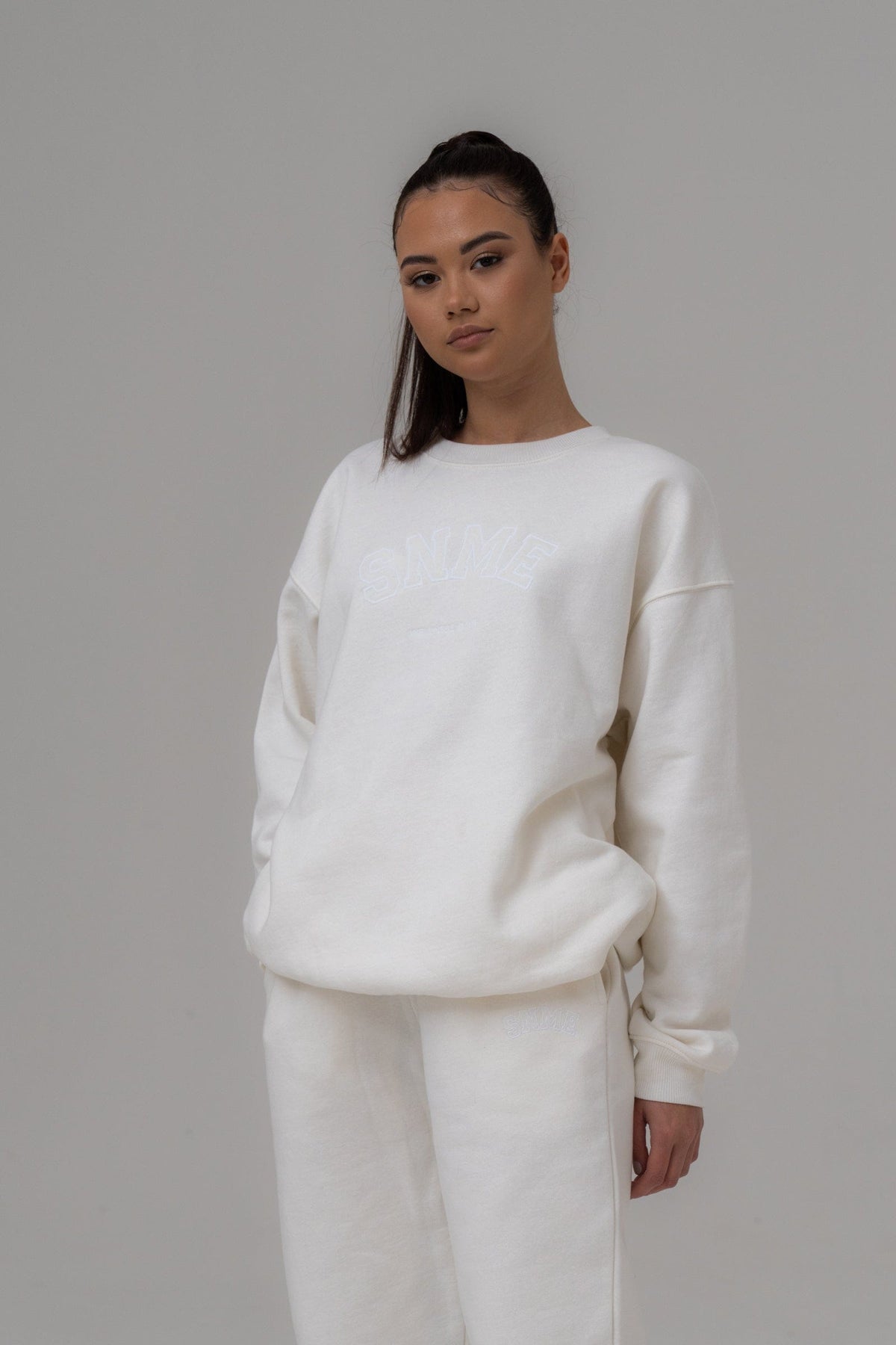SIANMARIE  Retro Crew Neck Sweat Oversized  - Nude